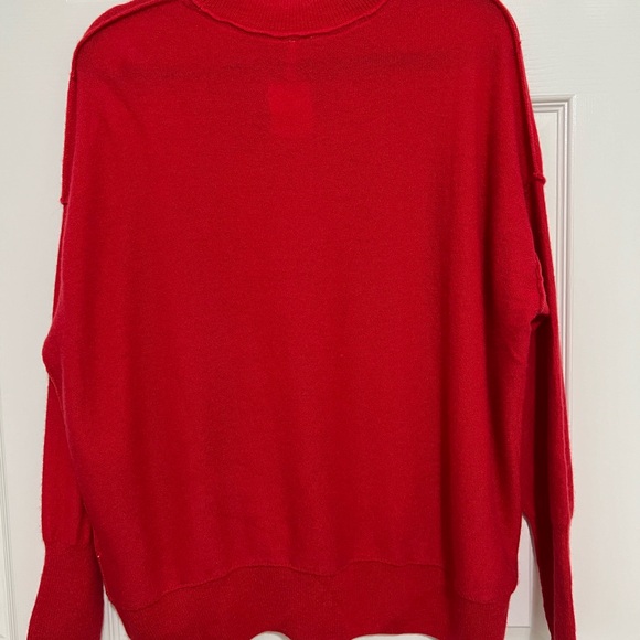 NWT FREE PEOPLE 100% Cashmere Red Pullover Sweater. Size Small fits up to Large. - Picture 2 of 8